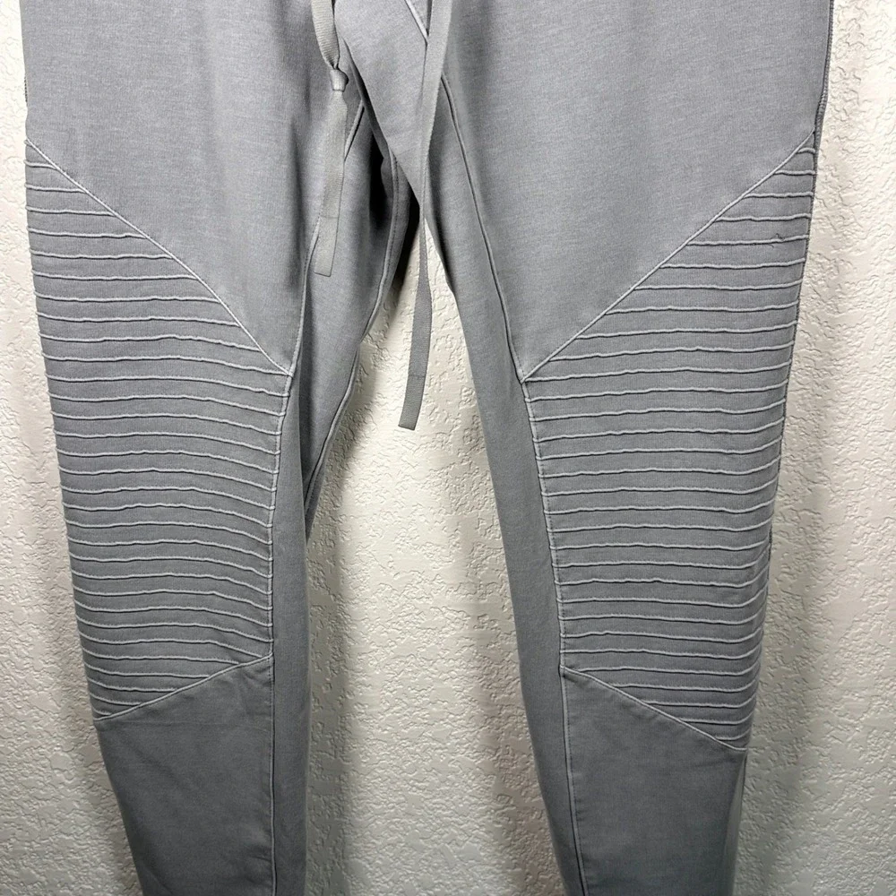 ALO Yoga Moto Jogger Sweatpants Women's Gray Zipper Pockets  Small - Picture 4 of 9